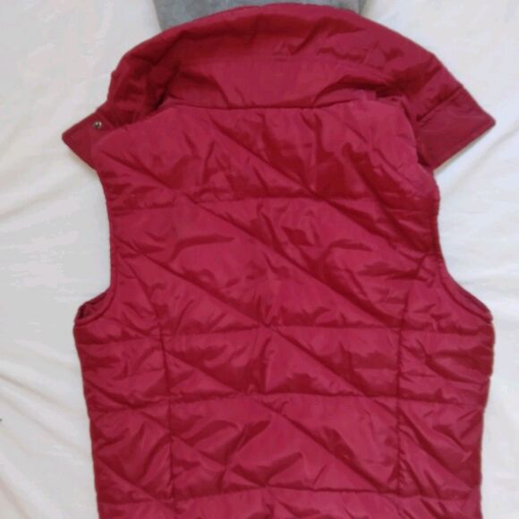 CI SONO Red Gray Puffer Zip Vest Attached HOOD Sherpa Lined Junior’s Women Large - Picture 13 of 14